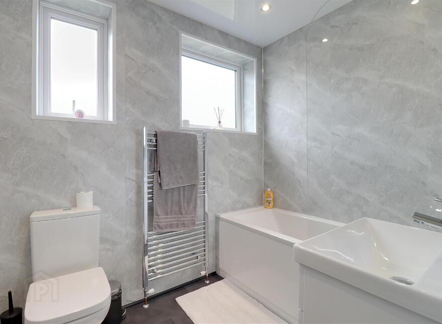 42 Trasnagh Drive, Newtownards, BT23 4PD