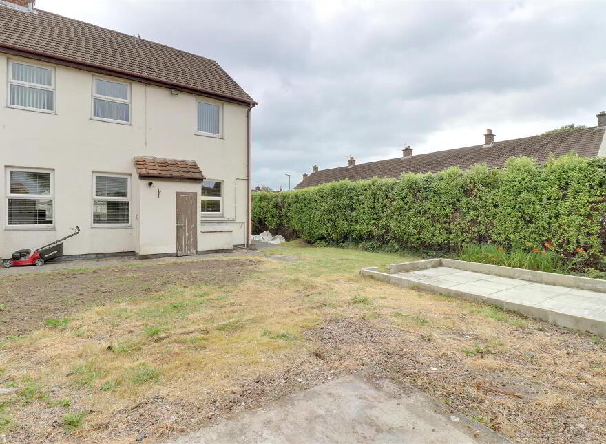 42 Trasnagh Drive, Newtownards, BT23 4PD