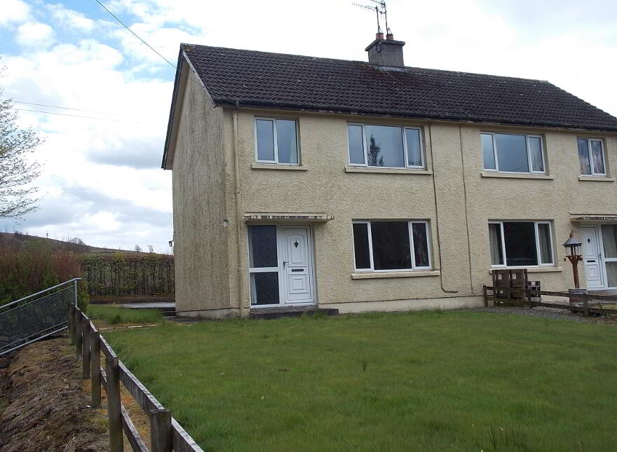 72 Baronscourt Road, Newtownstewart, Omagh, BT78 4EZ photo