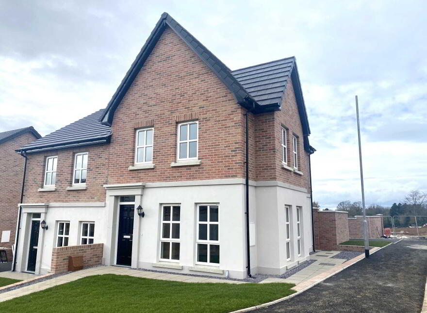 14 Ballyveigh Drive, Antrim, BT41 2FJ