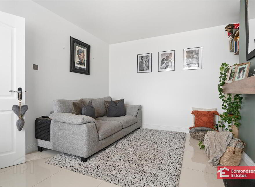 78 Fenaghy Park, Galgorm, Ballymena, BT42 1JT