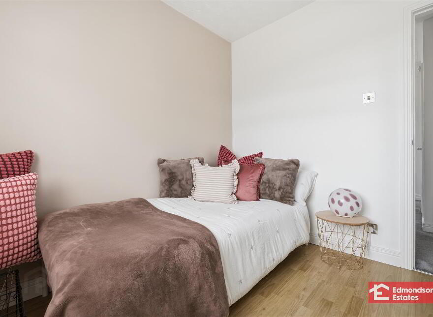 78 Fenaghy Park, Galgorm, Ballymena, BT42 1JT