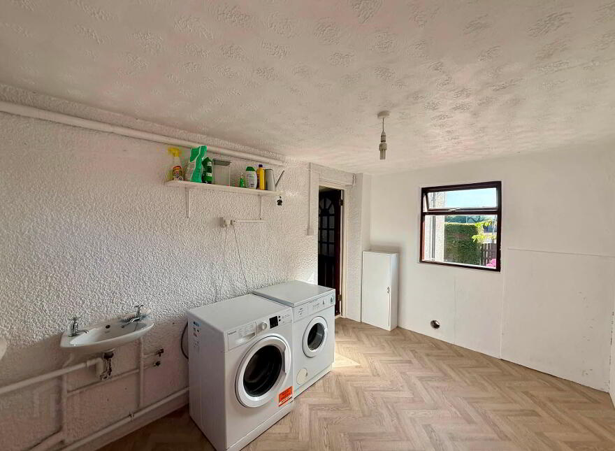 85 Stuart Park, Ballymoney, BT53 7BG