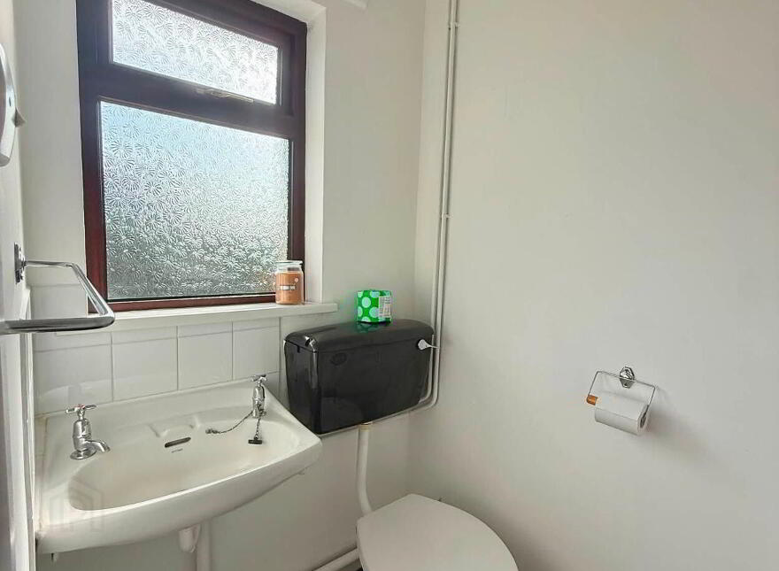 85 Stuart Park, Ballymoney, BT53 7BG