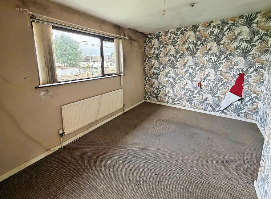 18 Maple Crescent, Dunmurry, Belfast, BT17 9QN