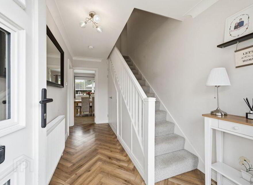 6 Connor Park, Ballynahinch, BT24 8HN