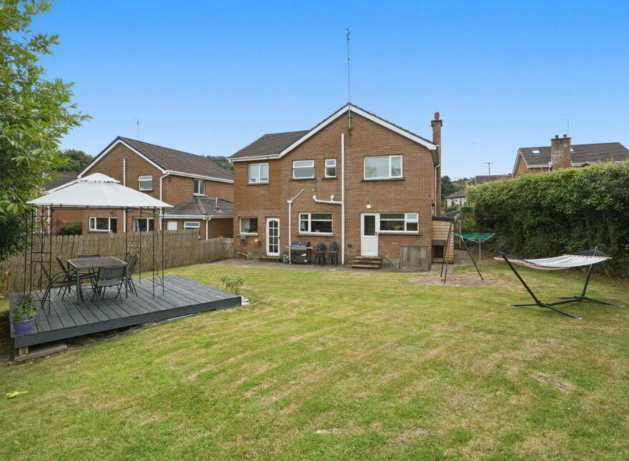 6 Connor Park, Ballynahinch, BT24 8HN