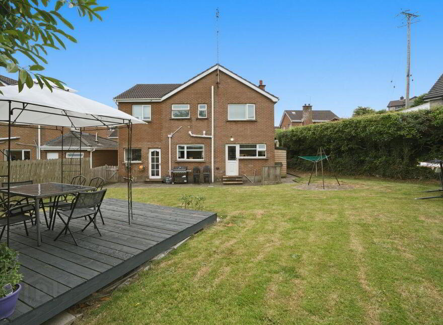 6 Connor Park, Ballynahinch, BT24 8HN