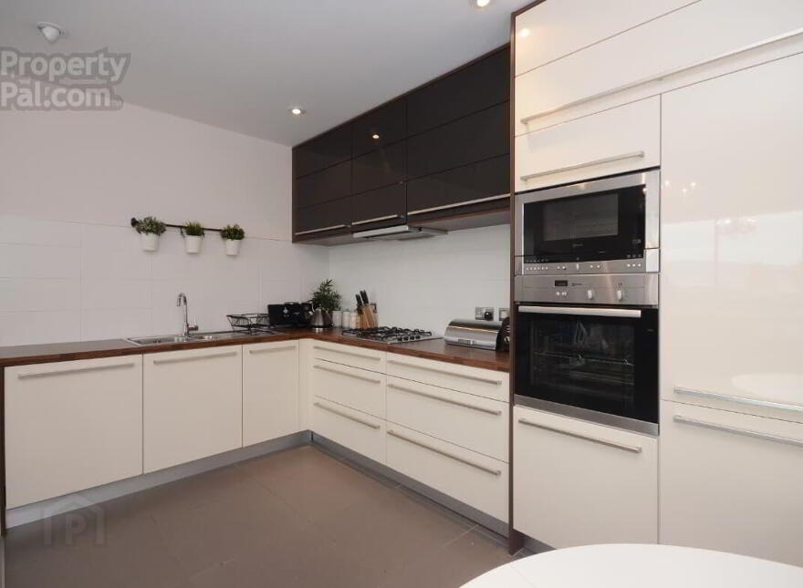 8-18 The Arc Apartments, Belfast, BT3 9FP
