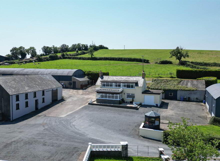 33 Peartree Road, Saintfield, BT24 8YB
