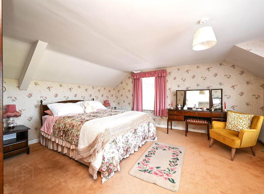 33 Peartree Road, Saintfield, BT24 8YB