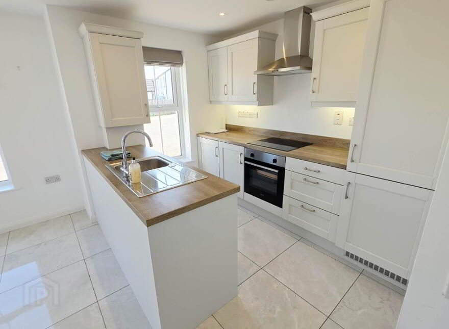 82 Loughview Meadows, Enniskillen, BT74 5PL