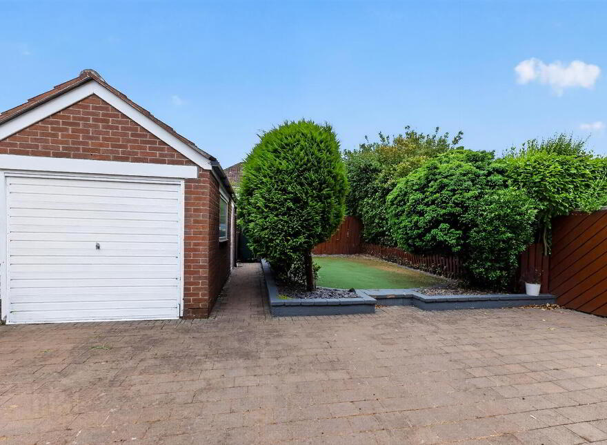 23 Moyne Park, Belfast, BT5 7QT
