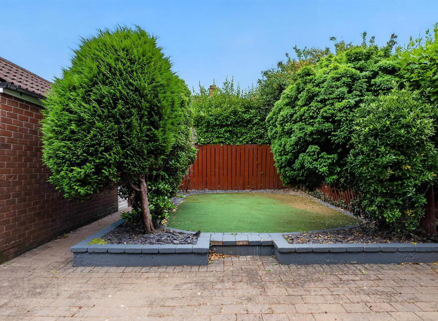 23 Moyne Park, Belfast, BT5 7QT