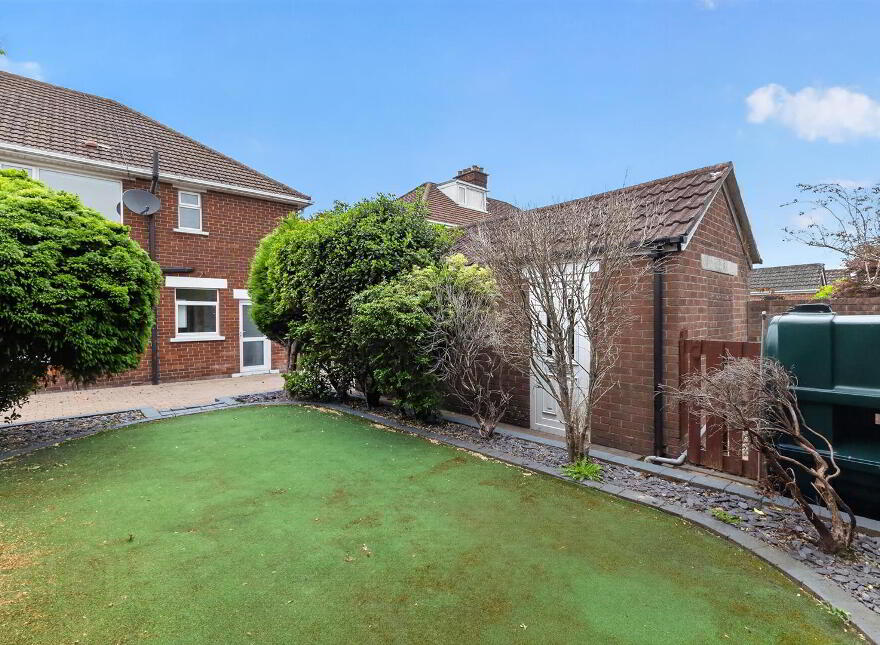 23 Moyne Park, Belfast, BT5 7QT