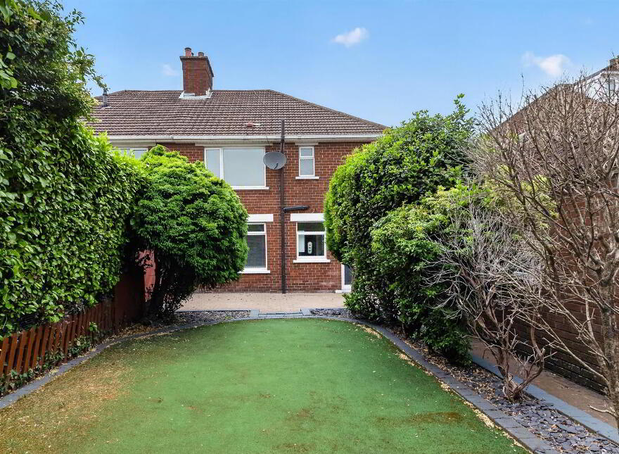 23 Moyne Park, Belfast, BT5 7QT