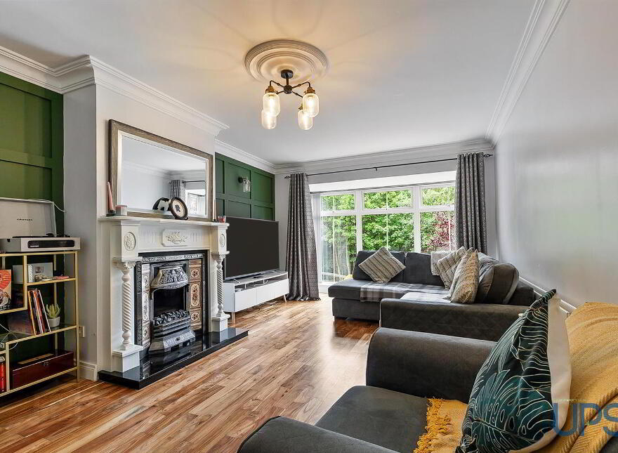 145 Lagmore Glen, Stewartstown Road, Dunmurry, Belfast, BT17 0WB