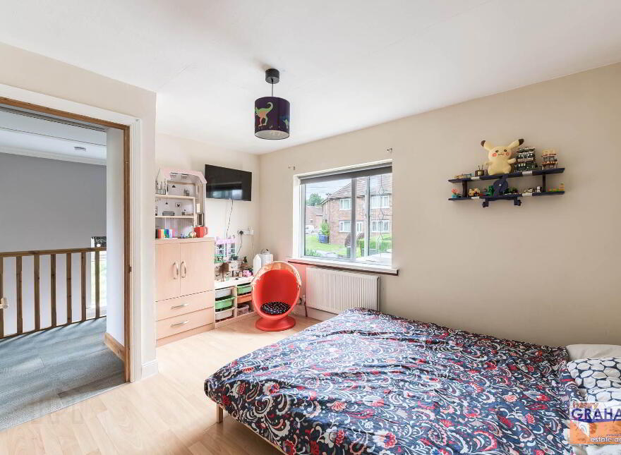 82 Lawnmount Crescent, Lisburn, BT27 4TU