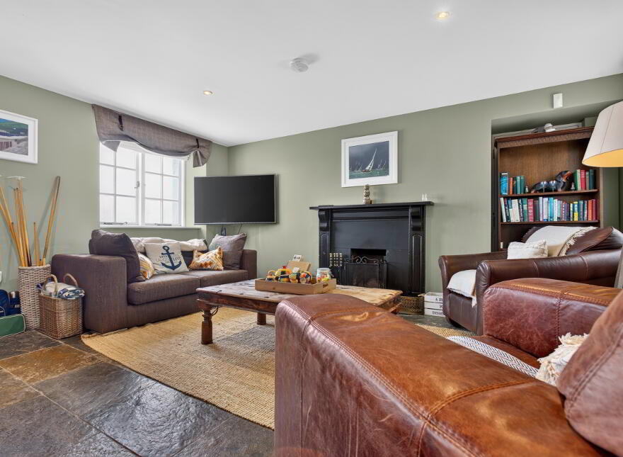'ROCKPORT LODGE', 2 Castle Park, Cushendun, Ballymena, BT44 0PT