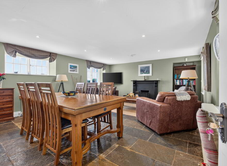 'ROCKPORT LODGE', 2 Castle Park, Cushendun, Ballymena, BT44 0PT