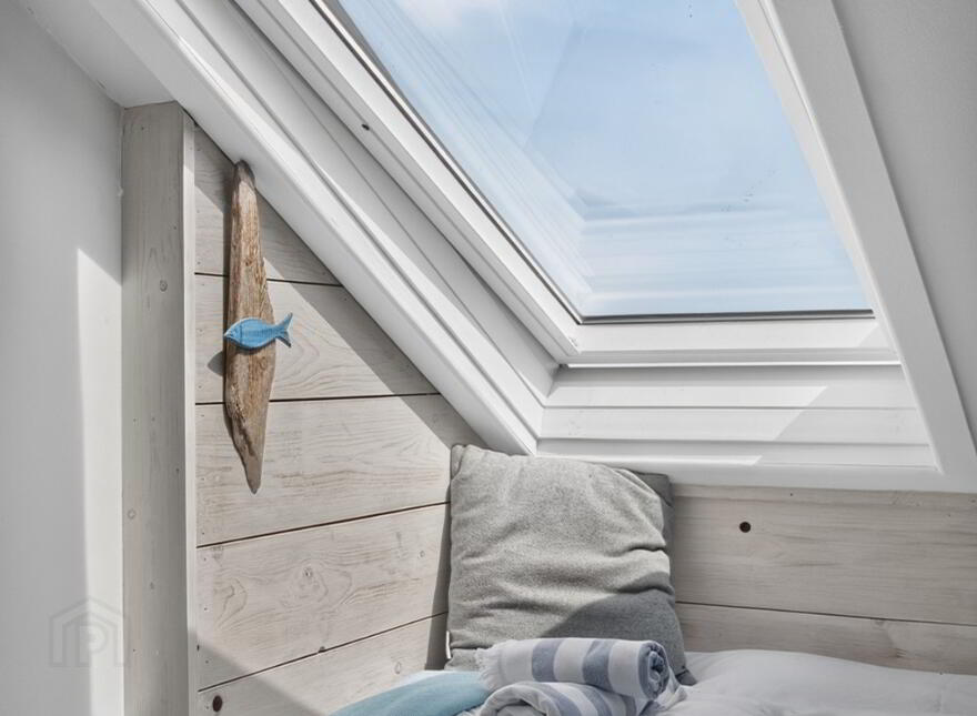 'ROCKPORT LODGE', 2 Castle Park, Cushendun, Ballymena, BT44 0PT