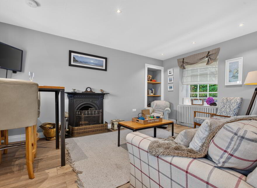 'ROCKPORT LODGE', 2 Castle Park, Cushendun, Ballymena, BT44 0PT