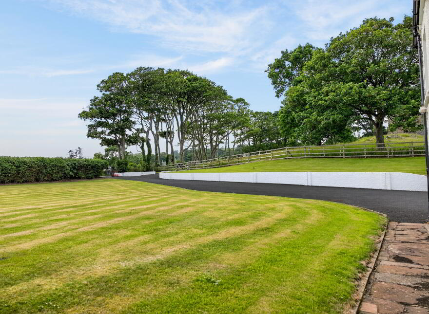 'ROCKPORT LODGE', 2 Castle Park, Cushendun, Ballymena, BT44 0PT