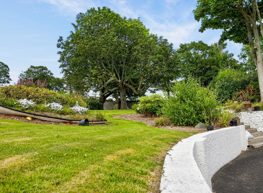 'ROCKPORT LODGE', 2 Castle Park, Cushendun, Ballymena, BT44 0PT