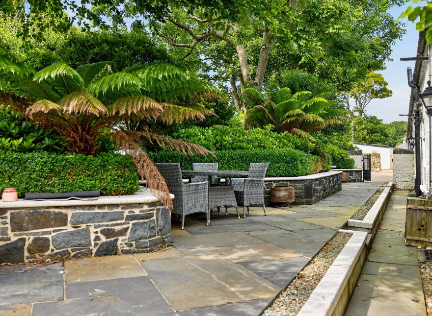 'ROCKPORT LODGE', 2 Castle Park, Cushendun, Ballymena, BT44 0PT