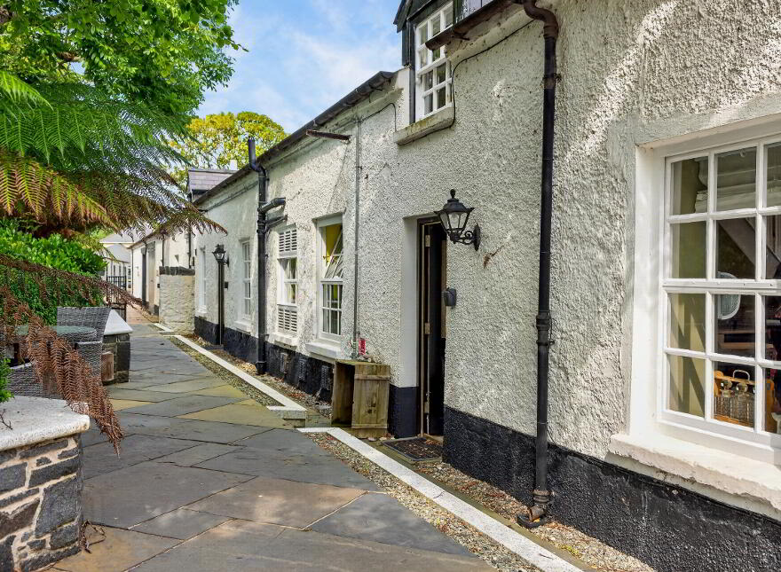 'ROCKPORT LODGE', 2 Castle Park, Cushendun, Ballymena, BT44 0PT
