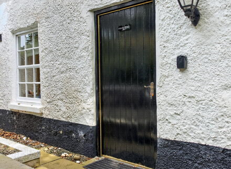 'ROCKPORT LODGE', 2 Castle Park, Cushendun, Ballymena, BT44 0PT
