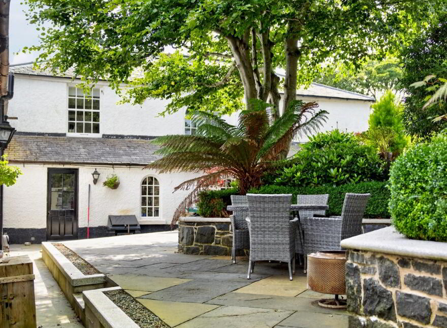 'ROCKPORT LODGE', 2 Castle Park, Cushendun, Ballymena, BT44 0PT