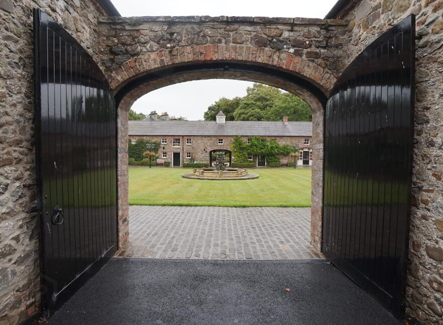 Cottage 1, Drumnabreeze Courtyard, Drumnabreeze Road, Magheralin, BT67 0RH