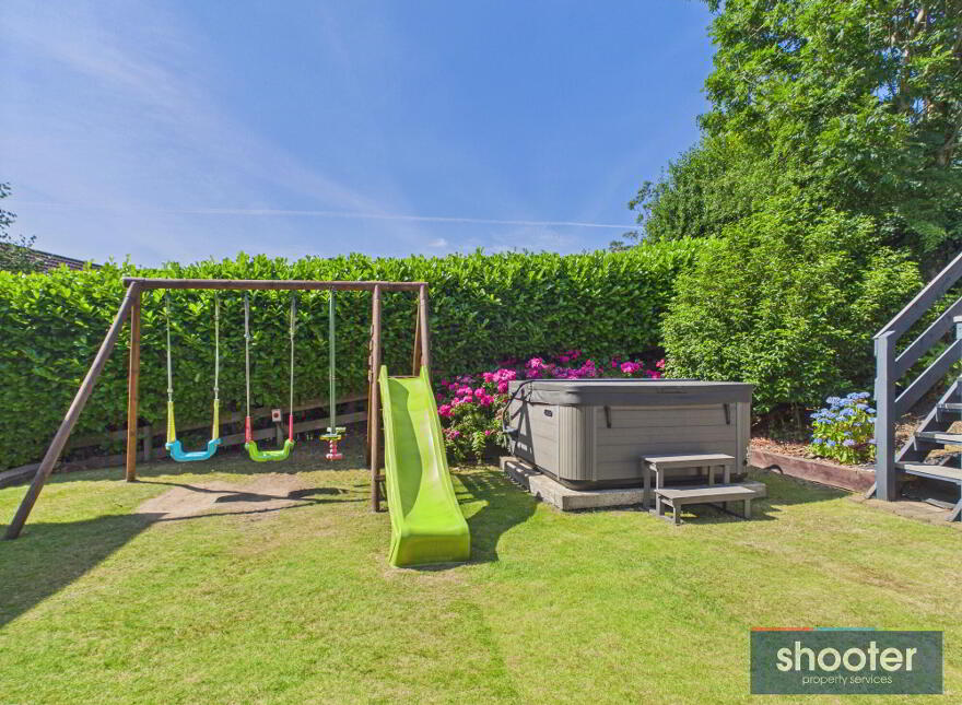 77 Forest Hills, Newry, BT34 2FL