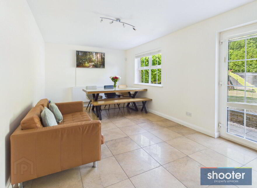 77 Forest Hills, Newry, BT34 2FL