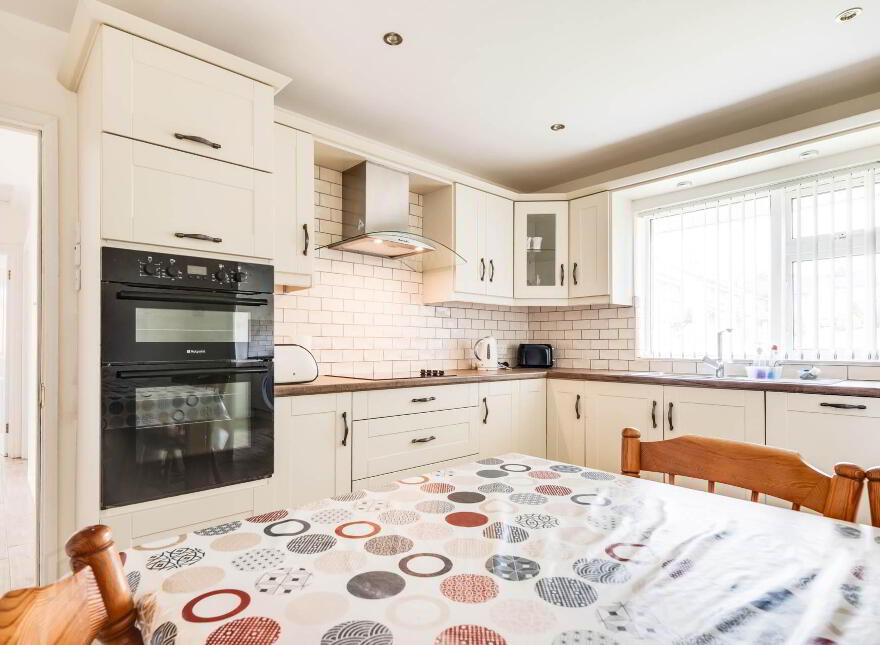 28 College Gardens, Enniskillen, BT74 4RJ