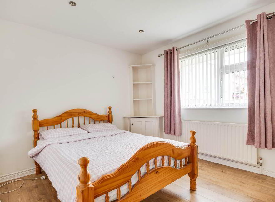 28 College Gardens, Enniskillen, BT74 4RJ