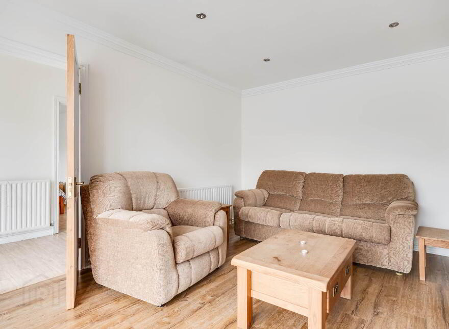 28 College Gardens, Enniskillen, BT74 4RJ