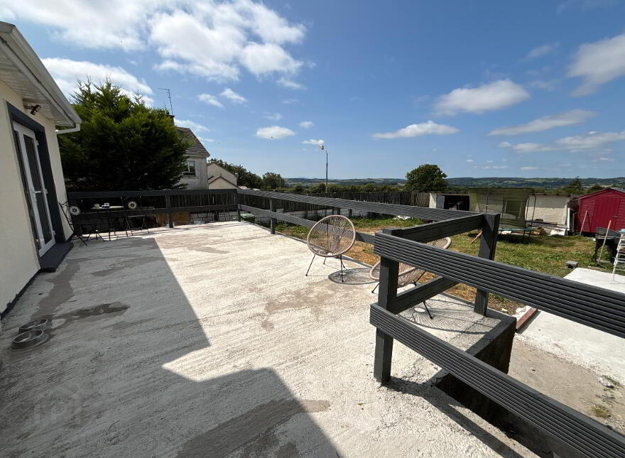 Main Street, Ballingarry, E41N523