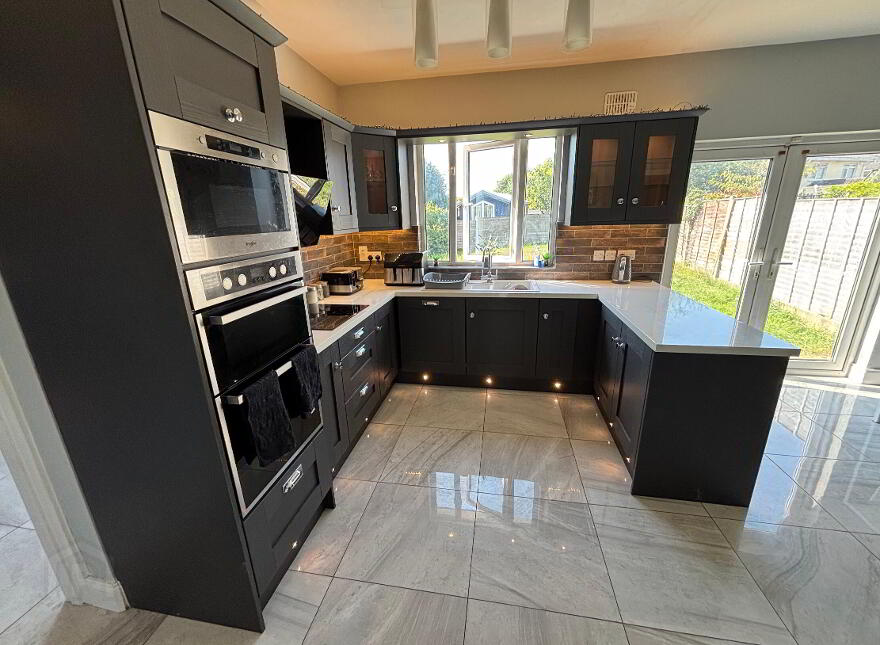 14 Friary Walk, Callan, R95EN28