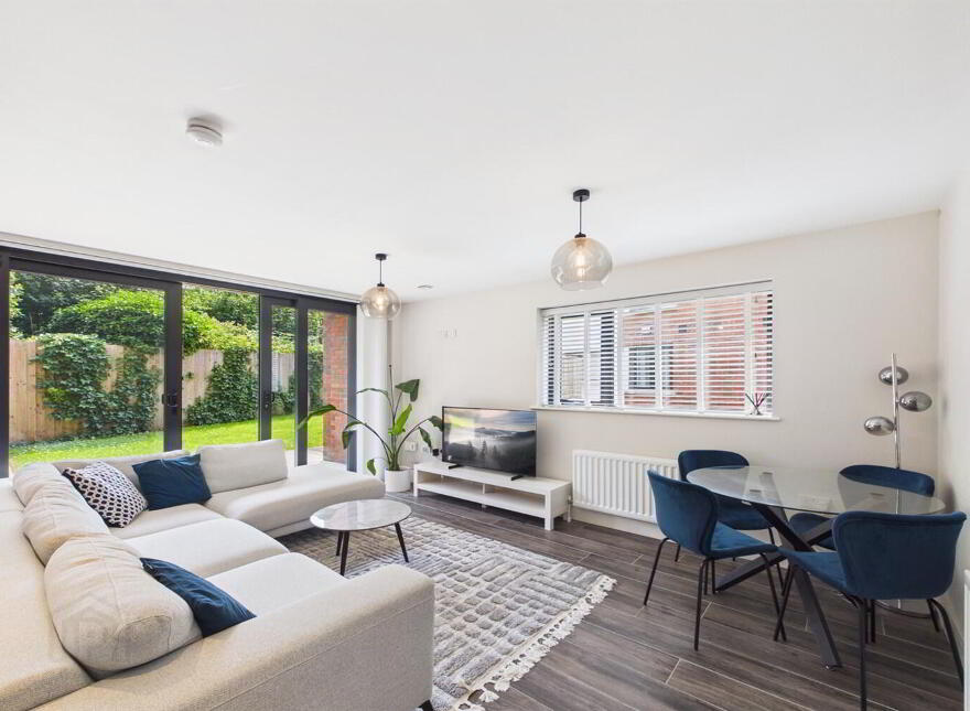 52 Loughshore Manor, Newtownabbey, BT37 9FD