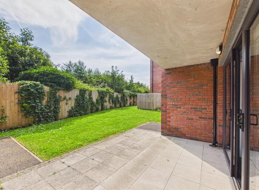 52 Loughshore Manor, Newtownabbey, BT37 9FD