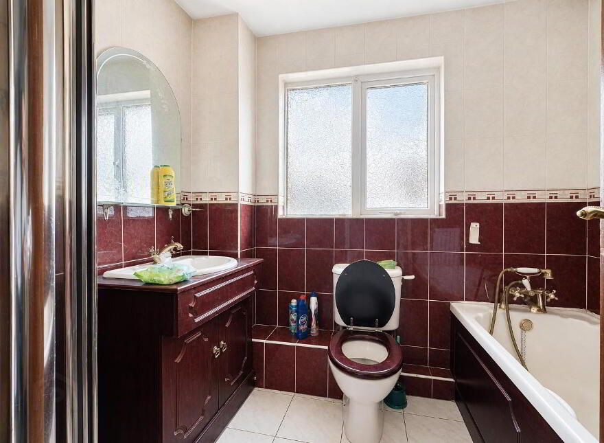 32 James Street, Newtownards, BT23 4DZ