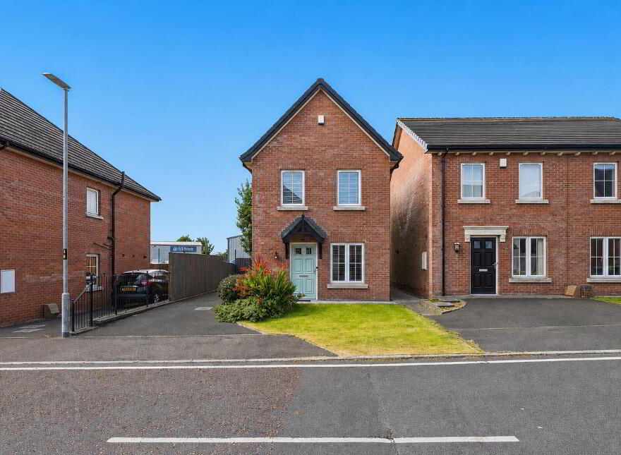 34 Blackwood Crescent, Newtownards, BT23 4XX