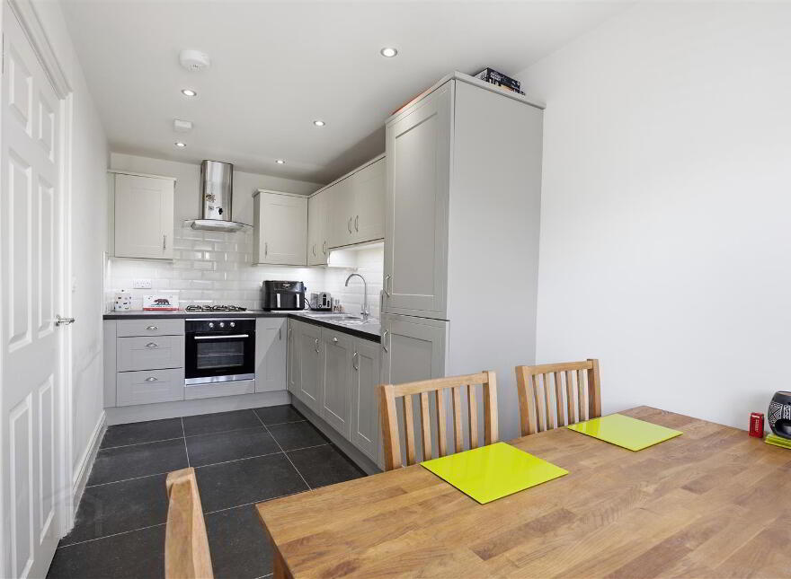 34 Blackwood Crescent, Newtownards, BT23 4XX