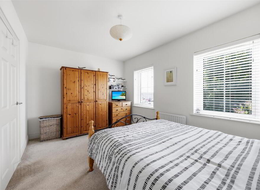 34 Blackwood Crescent, Newtownards, BT23 4XX