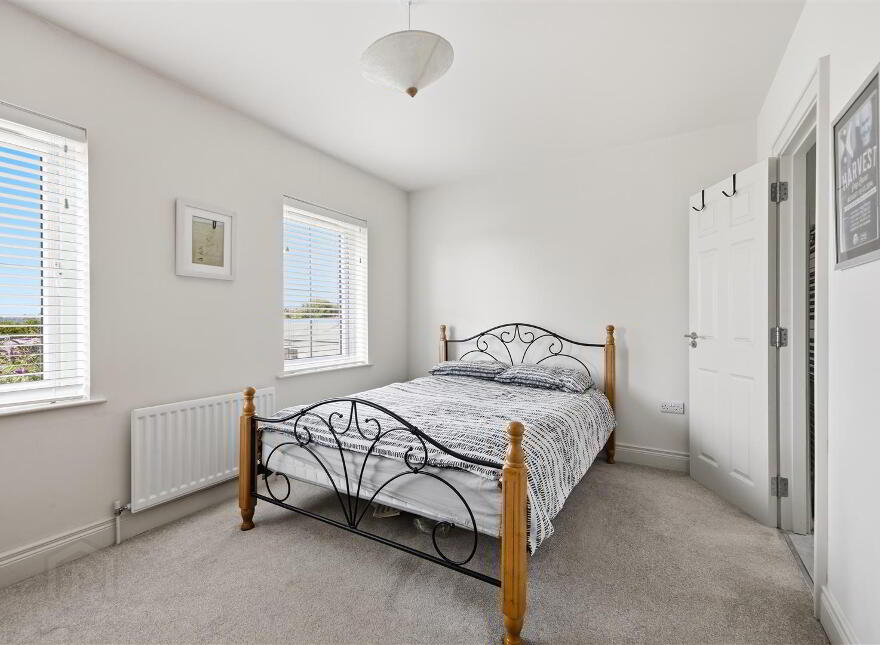 34 Blackwood Crescent, Newtownards, BT23 4XX