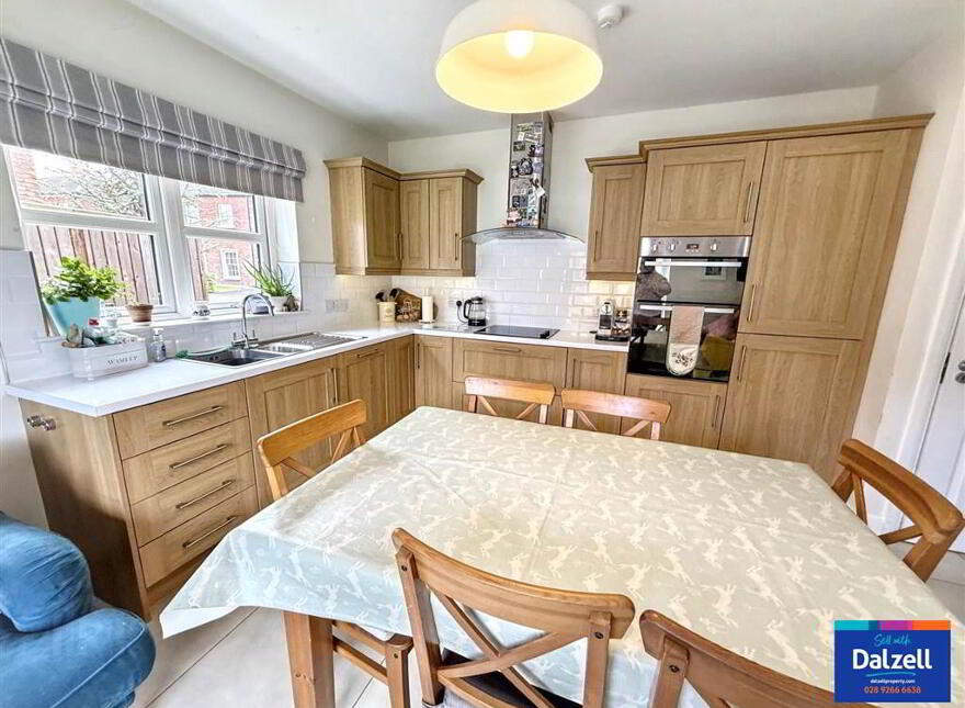 8 Kings Oak Meadow, Lisburn, BT27 5TG