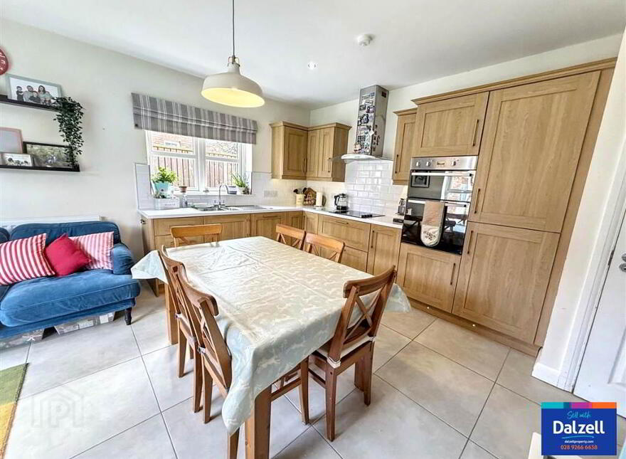 8 Kings Oak Meadow, Lisburn, BT27 5TG