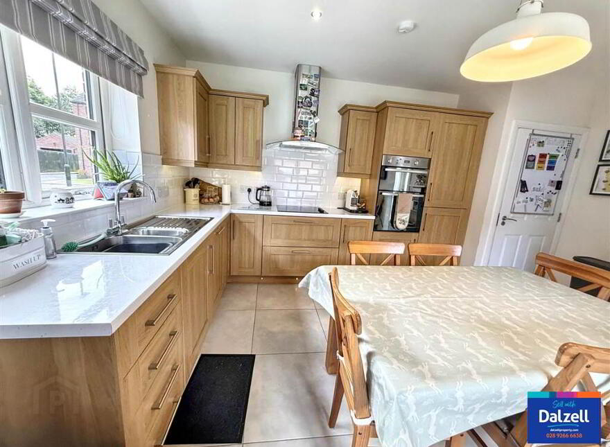8 Kings Oak Meadow, Lisburn, BT27 5TG